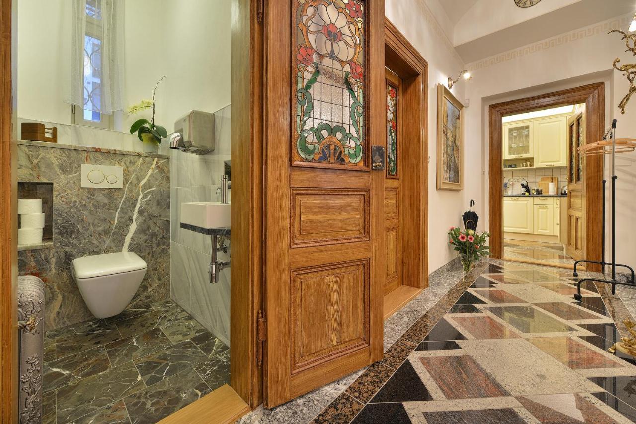 Dalia Janackovo Nabrezi Apartmán Prague
